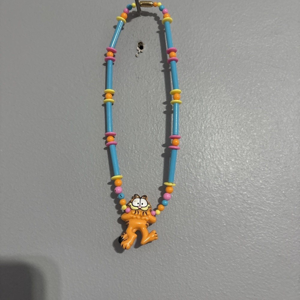 1981 Garfield Necklace Plastic Beaded VINTAGE Avon